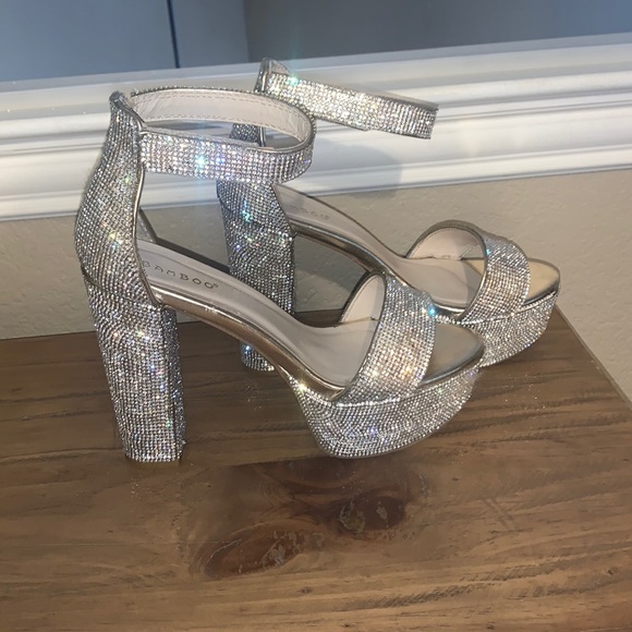 6in Bamboo sparkly high heels - Picture 2 of 3